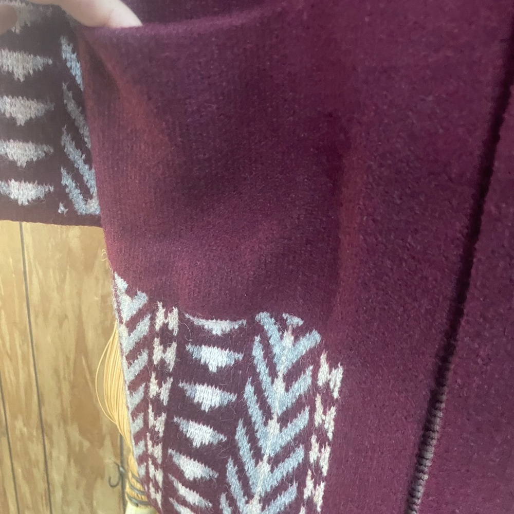 Frye Beautiful Burgundy Cardigan (M)-NWT❤️ - Picture 3 of 8